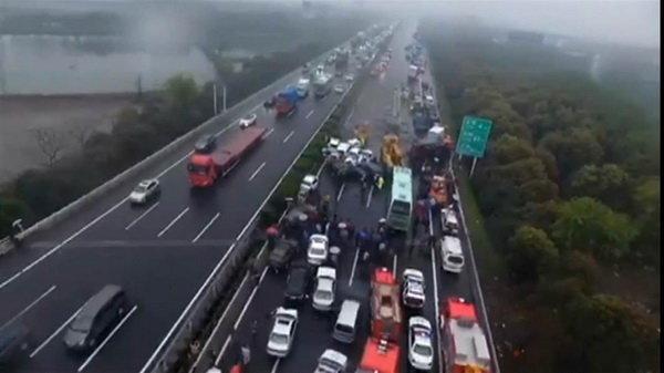 برخورد مرگبار کامیون با 31 خودرو در چین