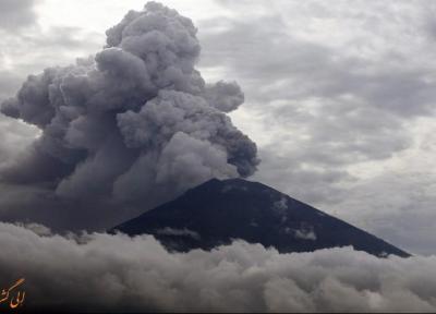 تعطیلی فرودگاه بالی در اثر فوران دوباره آتشفشان