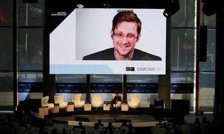 اسنودن: امیدوارم فرانسه به من پناهندگی بدهد اسنودن: امیدوارم فرانسه به من پناهندگی بدهد