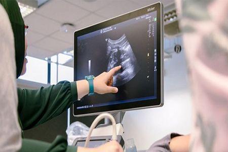 وزارت بهداشت هیچ گاه اعلام نکرده که سونوگرافی رایگان گردد، متخصص می تواند از خدمات تشخیصی استفاده کند