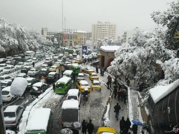 آماده باش کامل تهران برای بارش های امروز ، 10 هزار نیروی خدمات شهری مسیرهای مرکز را باز نگه می دارند
